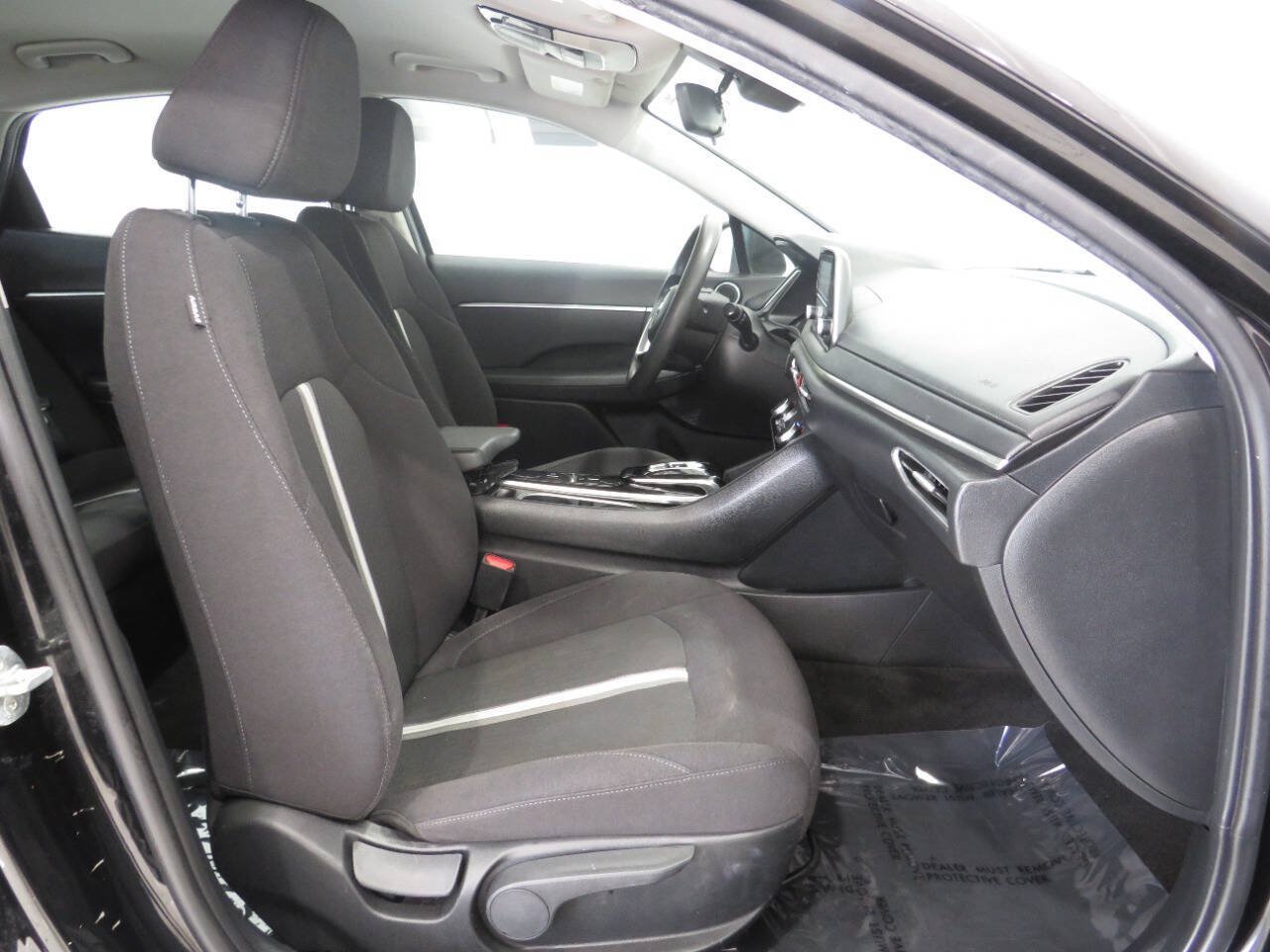 Used 2021 Hyundai Sonata SEL FWD image 12