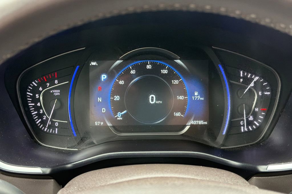 Used 2019 Hyundai Santa Fe Limited AWD/4WD image 25