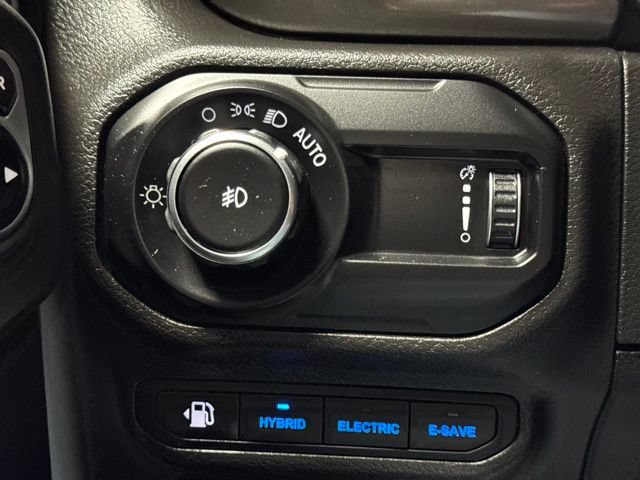 Used 2023 Jeep Wrangler Unlimited w/ 8.4" Radio Group AWD/4WD image 10