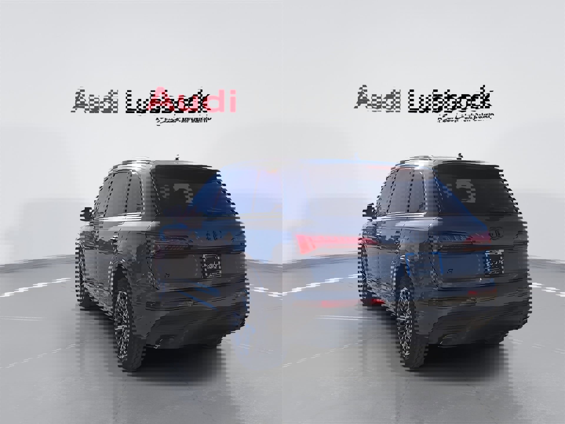 New 2026 Audi Q7 3.0T Premium image 7