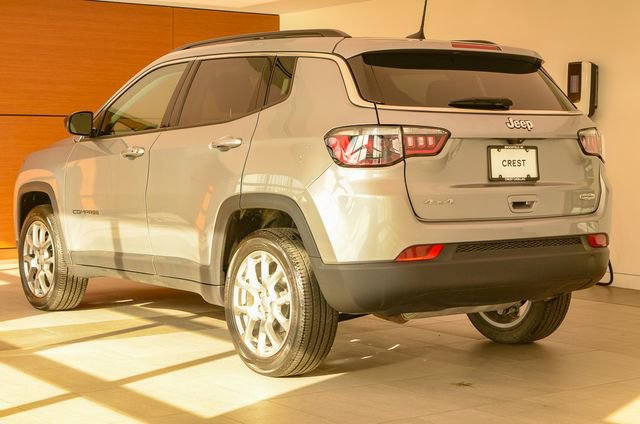 Used 2022 Jeep Compass Latitude image 8