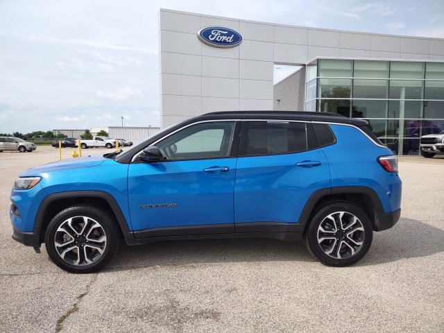 Used 2024 Jeep Compass Limited AWD/4WD image 2