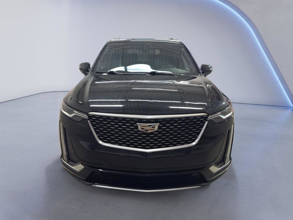 Used 2021 Cadillac XT6 Premium Luxury image 2