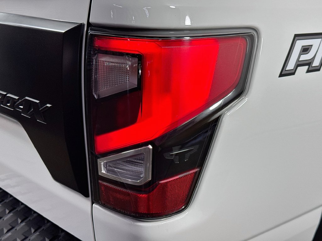 Used 2024 Nissan Titan PRO-4X w/ Pro-4x Convenience Package AWD/4WD image 32