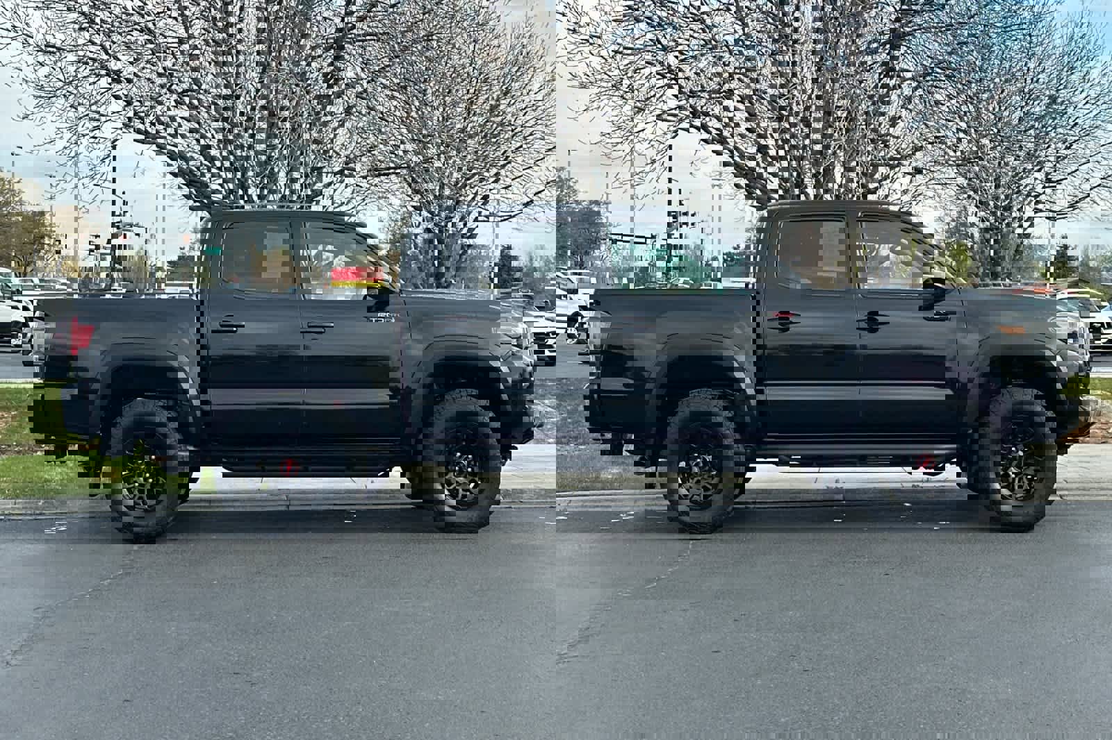 Used 2019 Toyota Tacoma TRD Pro AWD/4WD image 8