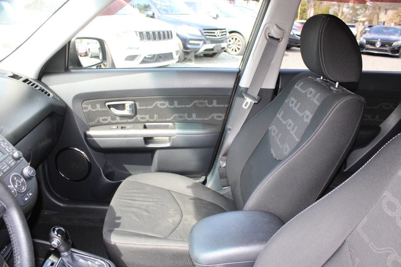 Used 2012 Kia Soul + image 14