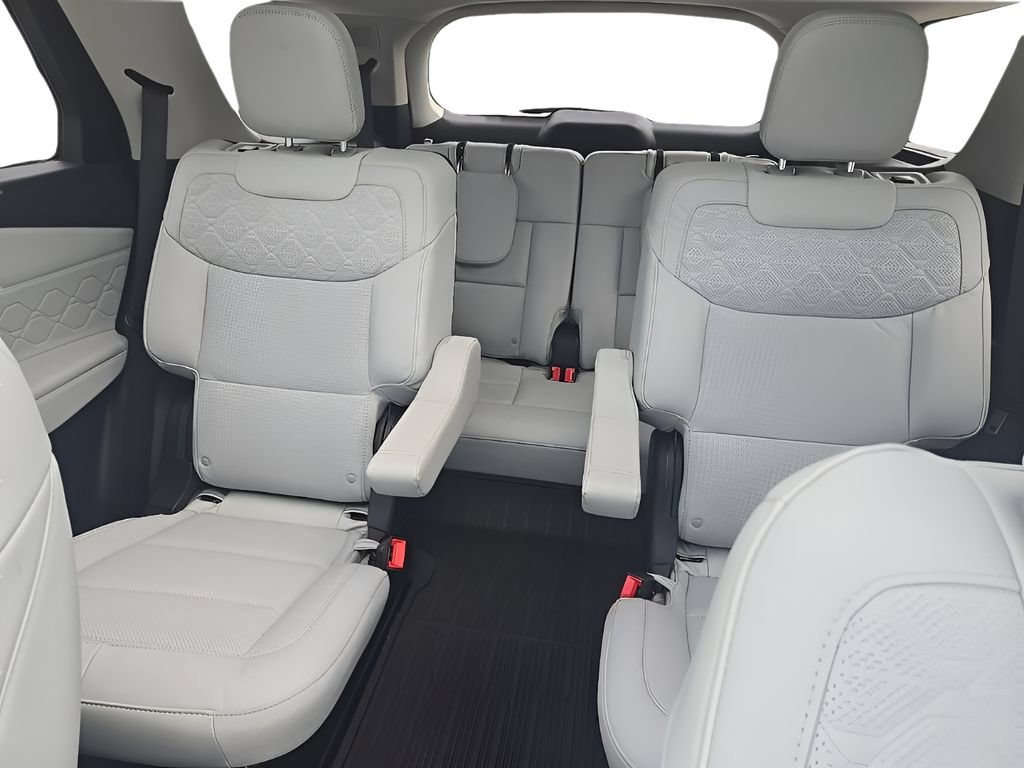 Used 2026 Ford Explorer Platinum w/ LUX Leather Package AWD/4WD image 36
