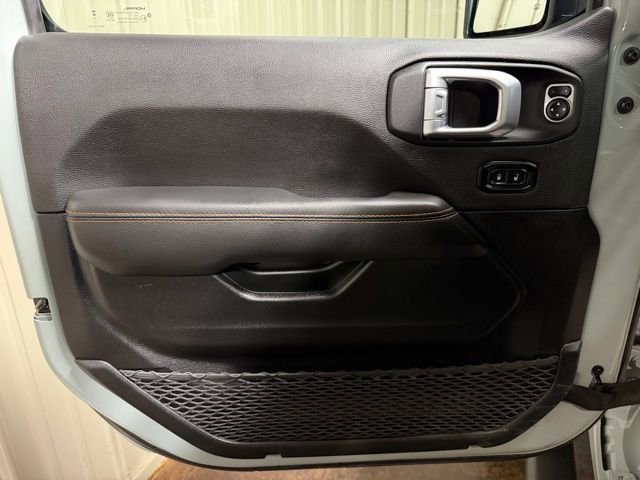 Used 2023 Jeep Gladiator Mojave w/ LED Lighting Group AWD/4WD image 14