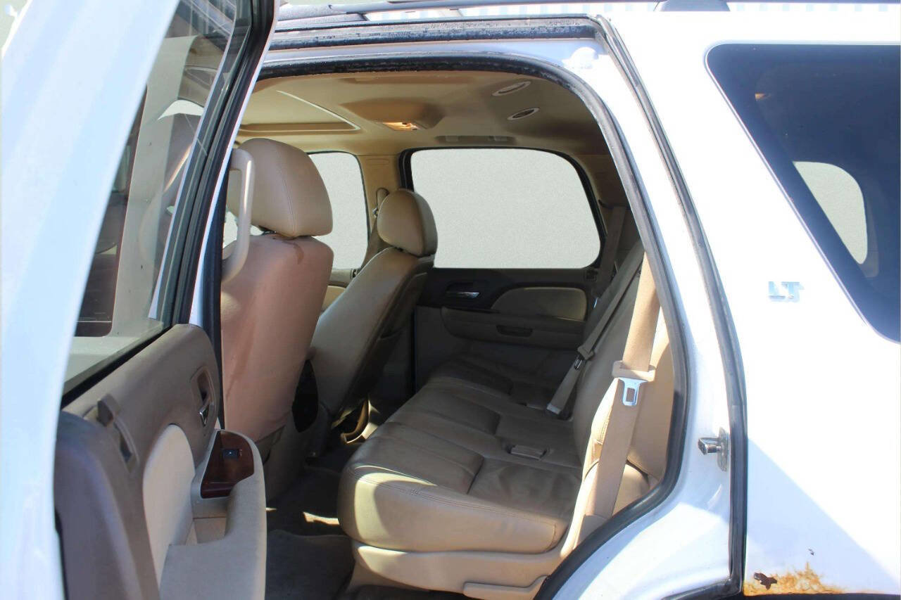 Used 2011 Chevrolet Tahoe LT AWD/4WD image 5