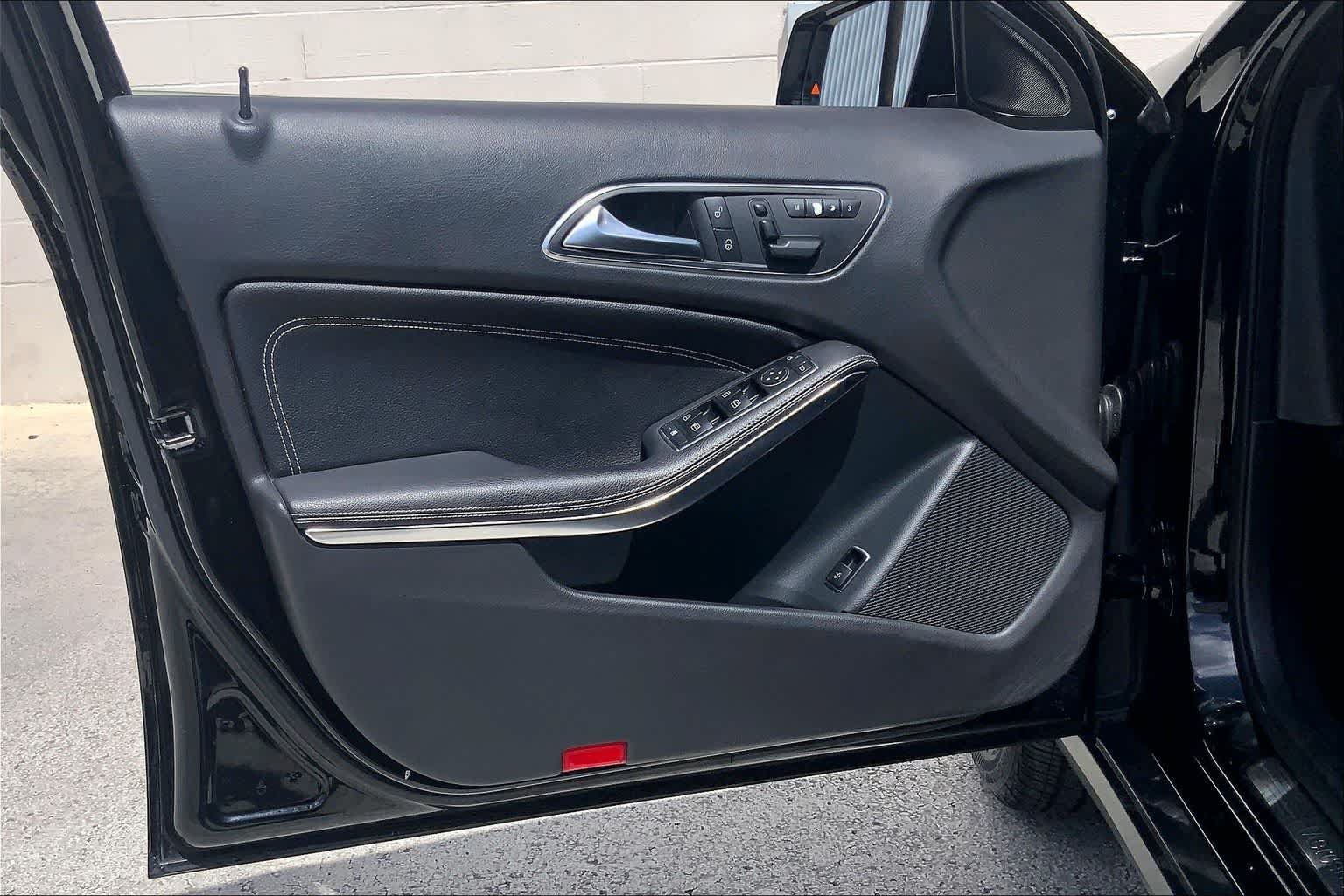 Used 2017 Mercedes-Benz GLA 250 image 27
