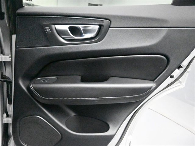 Used 2023 Volvo XC60 B5 Plus w/ Protection Package Premier image 29