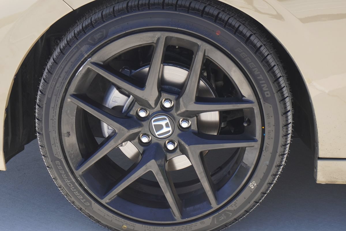 Used 2025 Honda Civic Sport image 4