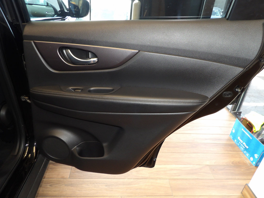 Used 2016 Nissan Rogue S FWD image 15