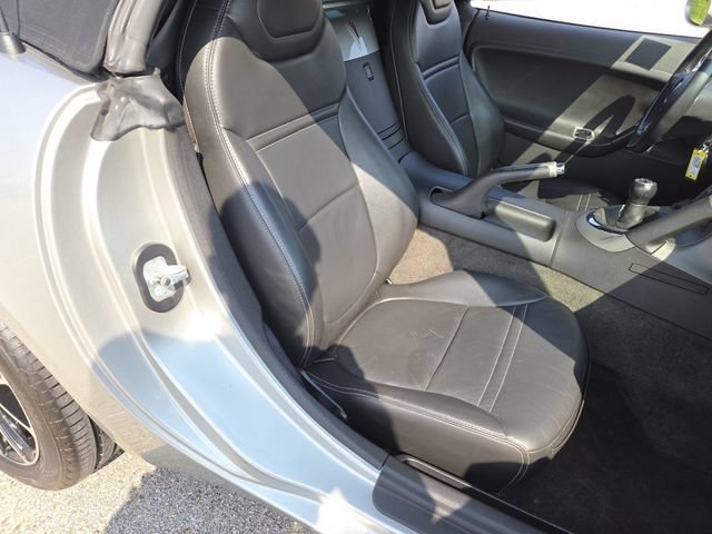 Used 2006 Pontiac Solstice Convertible w/ Premium Package RWD image 19