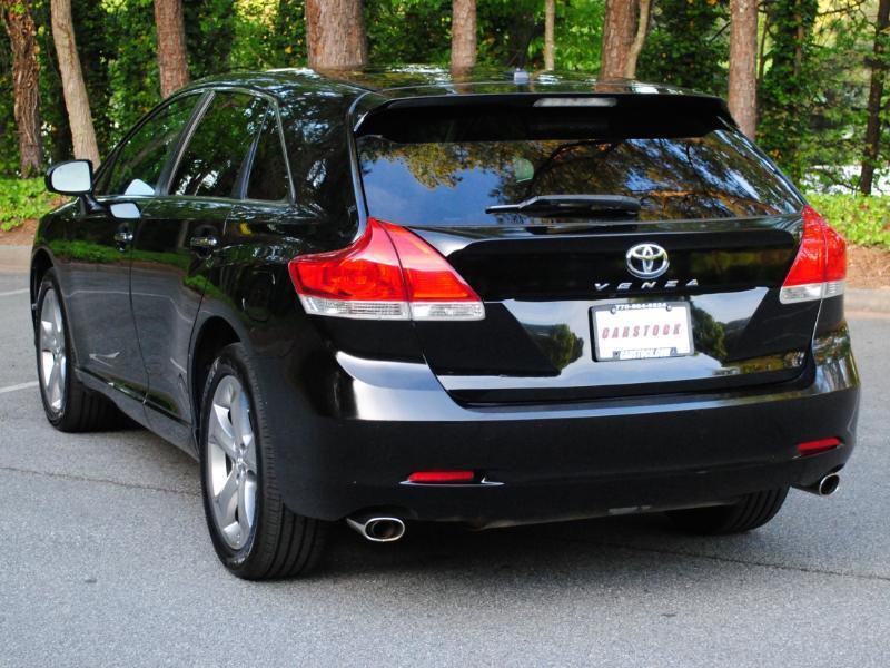 Used 2009 Toyota Venza image 16