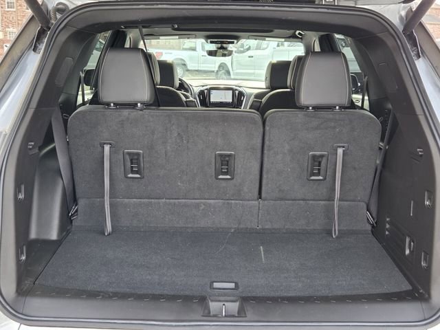 Used 2023 Chevrolet Traverse Premier FWD image 14
