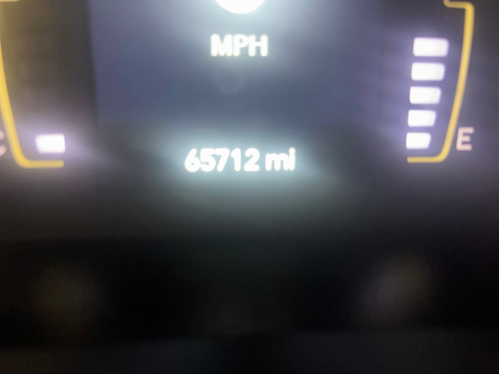 Used 2020 Jeep Cherokee Latitude Plus w/ Cold Weather Group AWD/4WD image 7