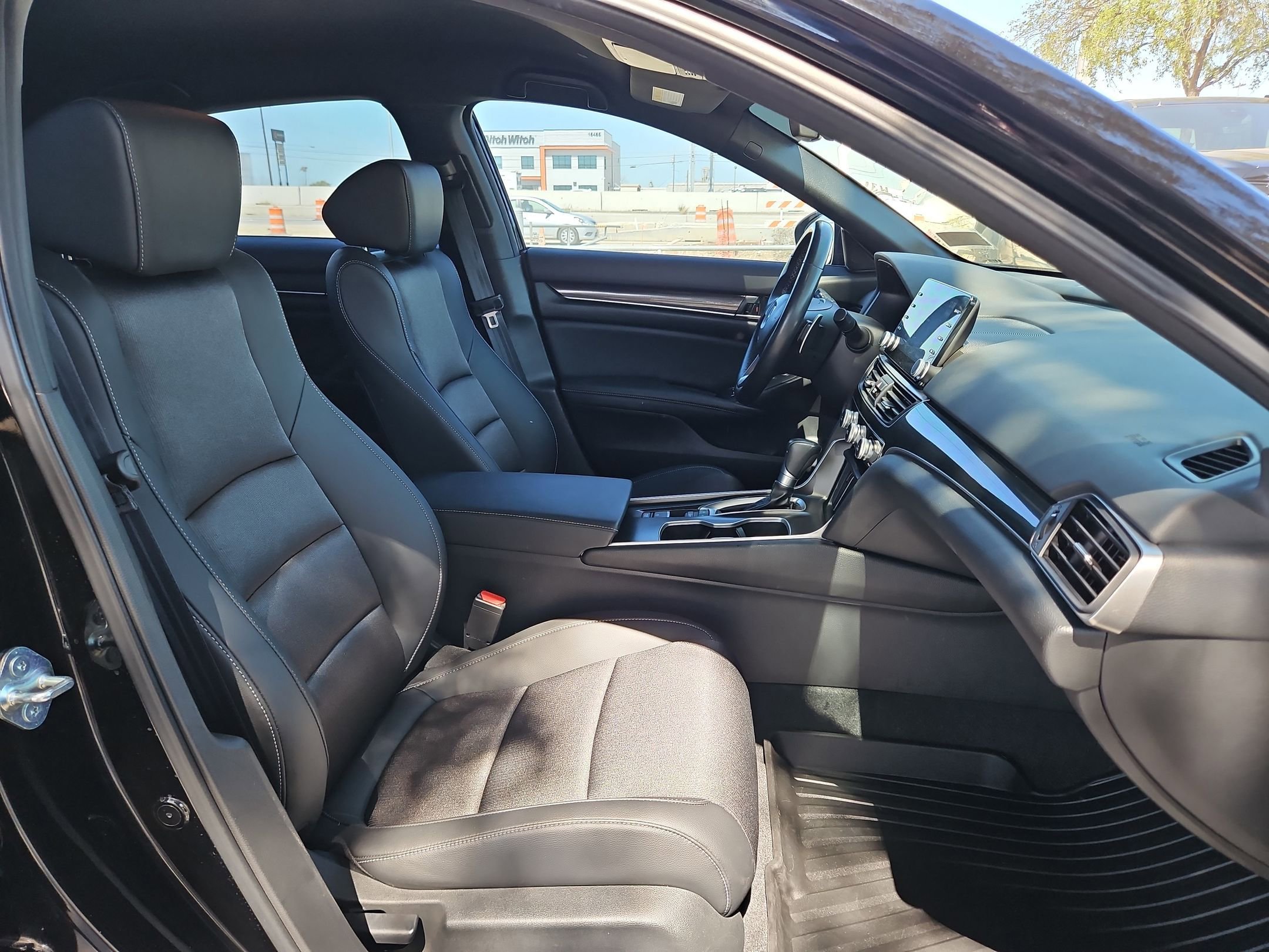 Used 2022 Honda Accord Sport image 28