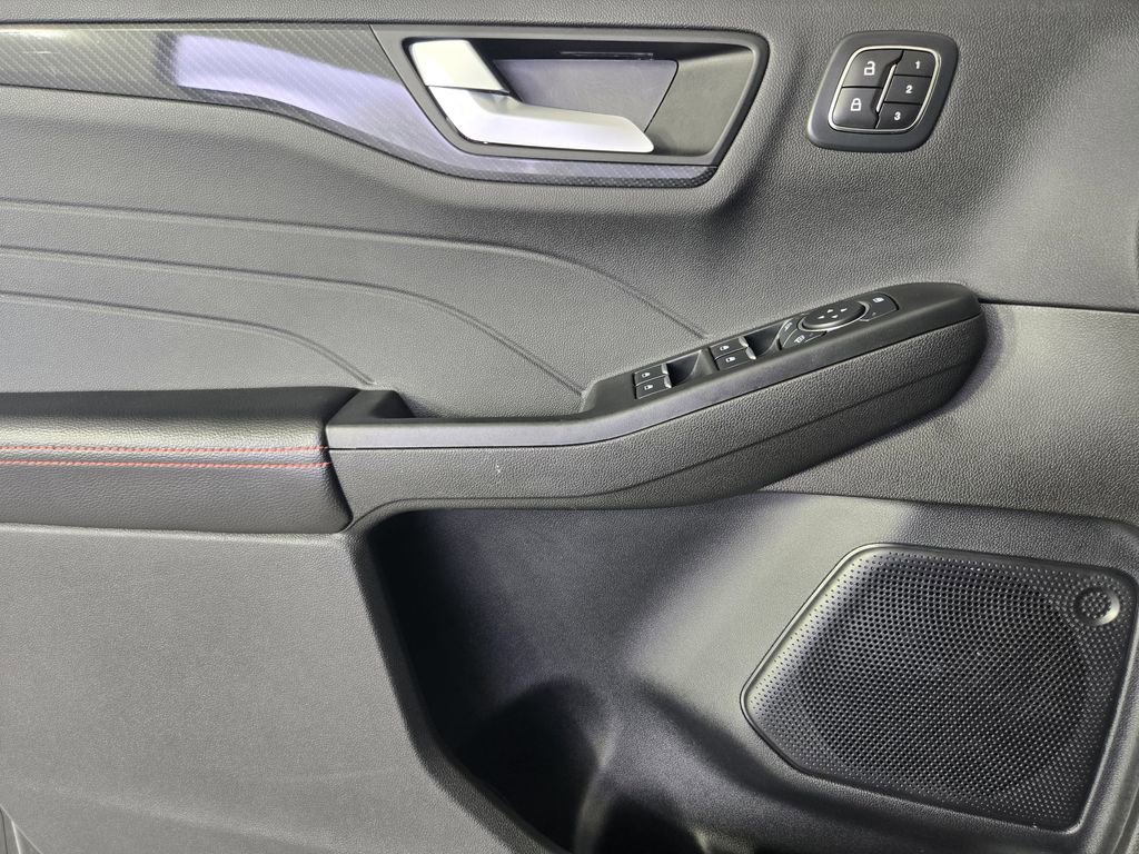 Used 2023 Ford Escape ST-Line Elite image 23