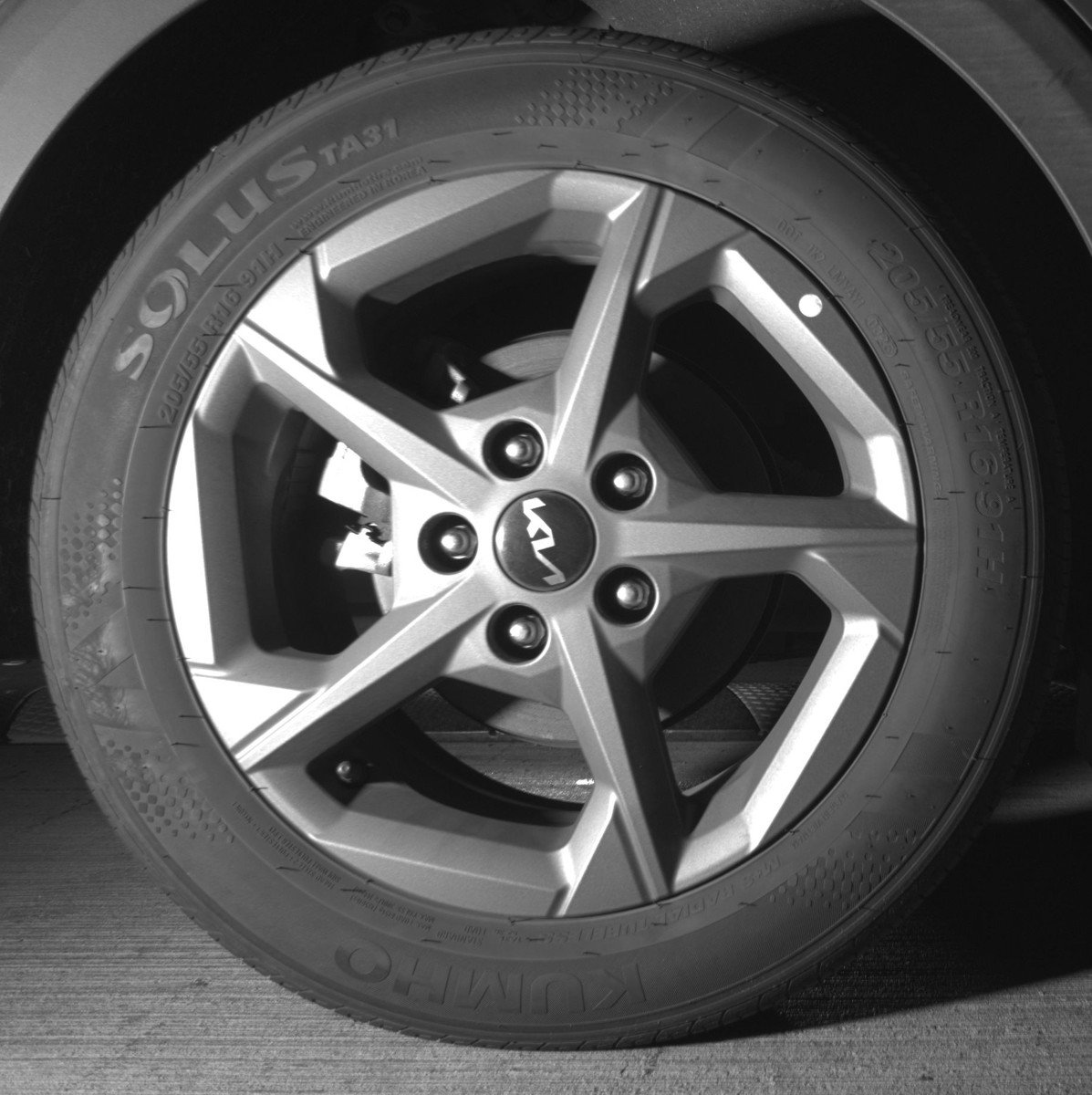 Used 2025 Kia K4 LXS image 15