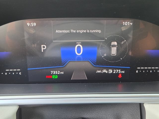 Certified 2025 Volkswagen Taos SE FWD image 20
