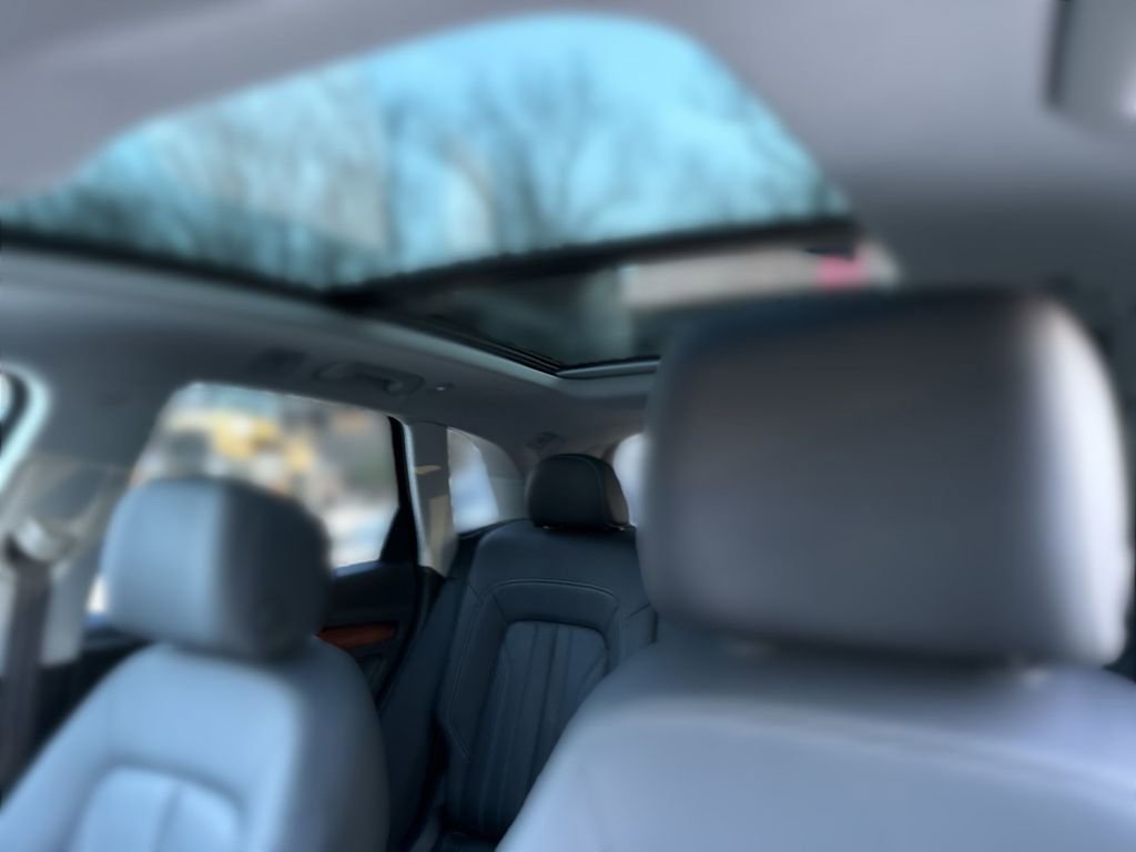 Used 2021 Audi Q5 2.0T Premium Plus w/ Premium Plus Package image 16