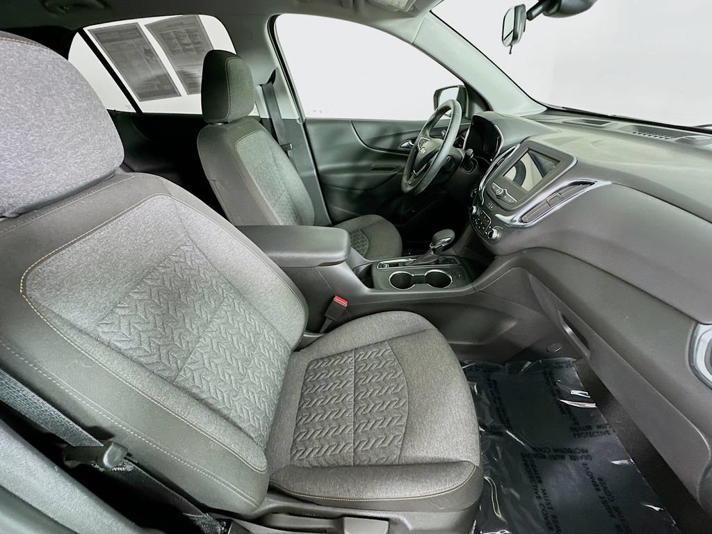 Used 2023 Chevrolet Equinox LT AWD/4WD image 34