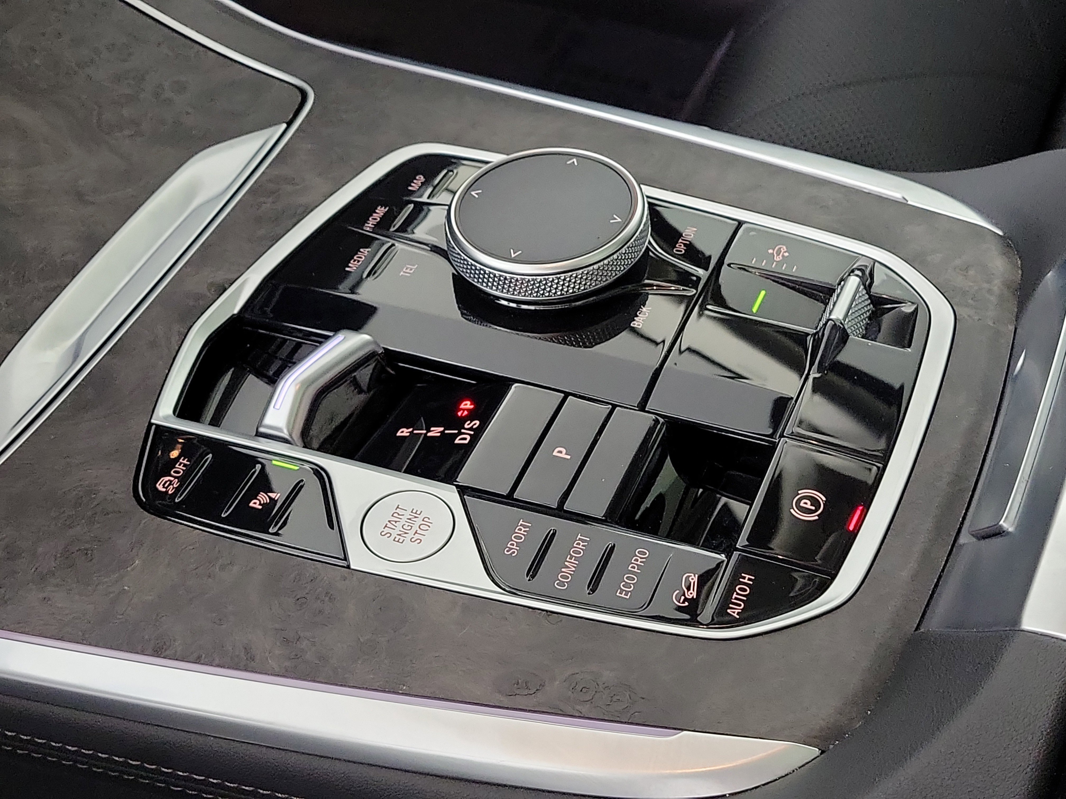 Certified 2024 BMW X7 xDrive40i image 22