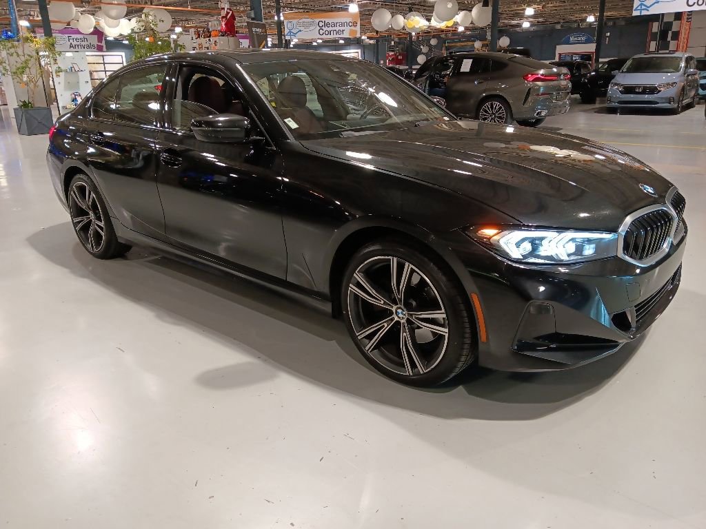 Certified 2023 BMW 330i xDrive Sedan w/ Premium Package AWD/4WD image 4