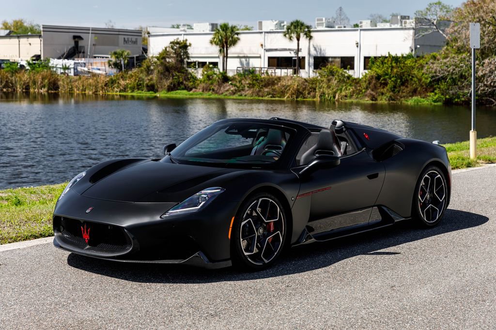 Used 2023 Maserati MC20 Spyder image 7