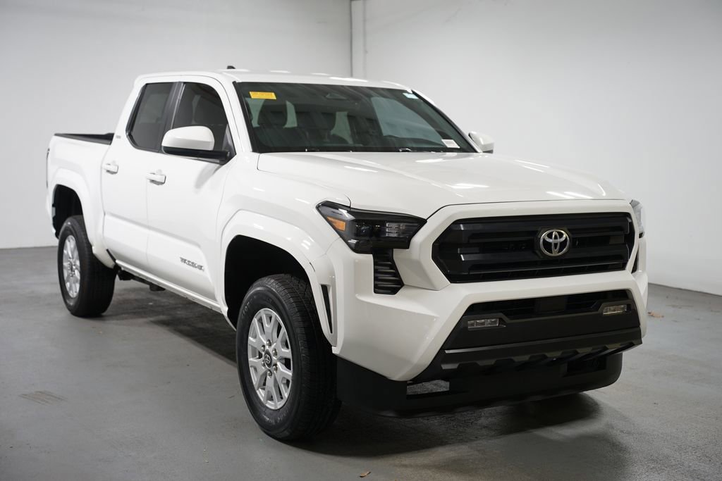 Certified 2024 Toyota Tacoma SR5 image 3