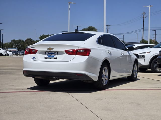 Used 2017 Chevrolet Malibu LS w/ LPO, Convenience Package 1 FWD image 4