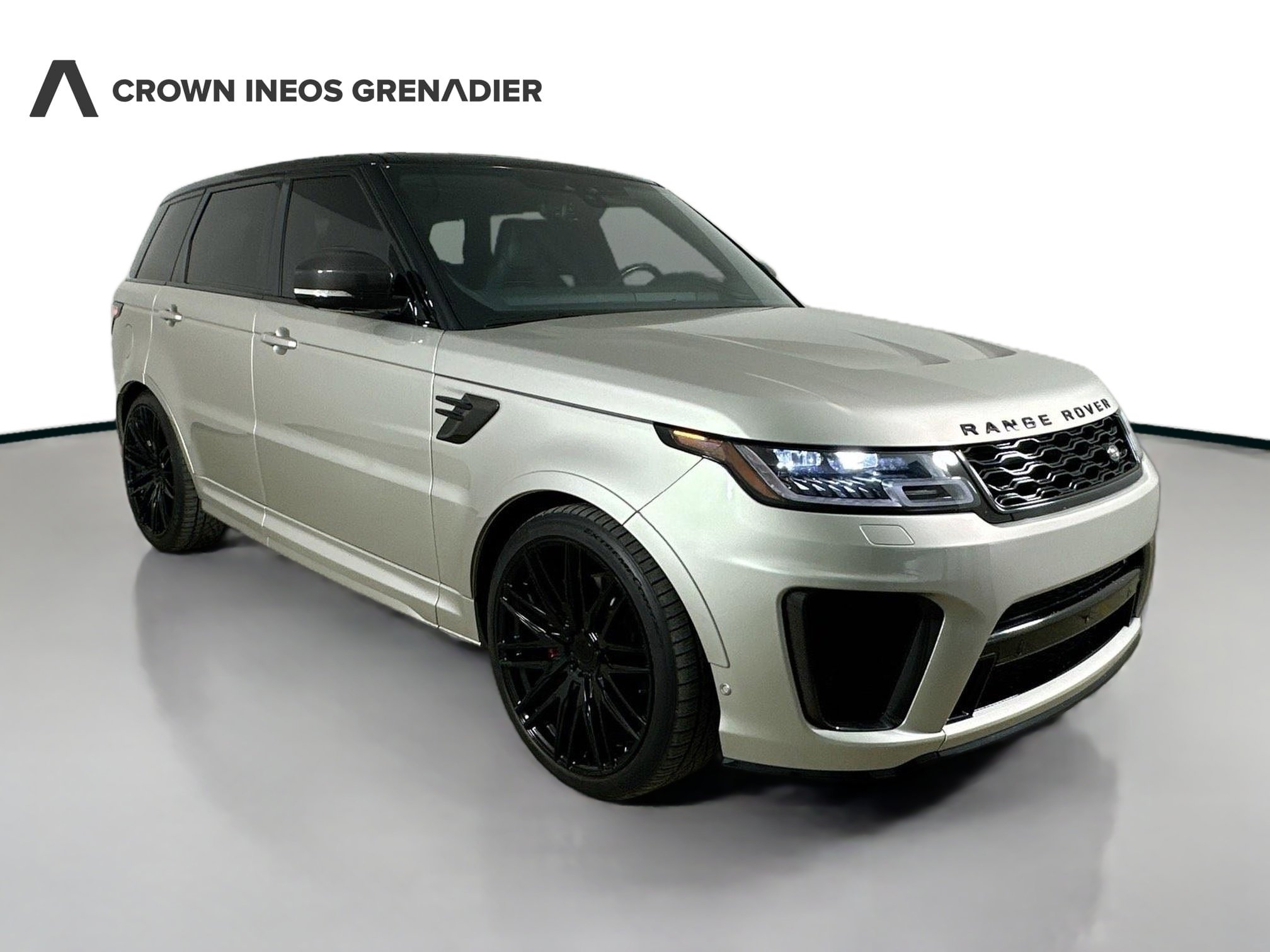 Used 2020 Land Rover Range Rover Sport SVR AWD/4WD image 3