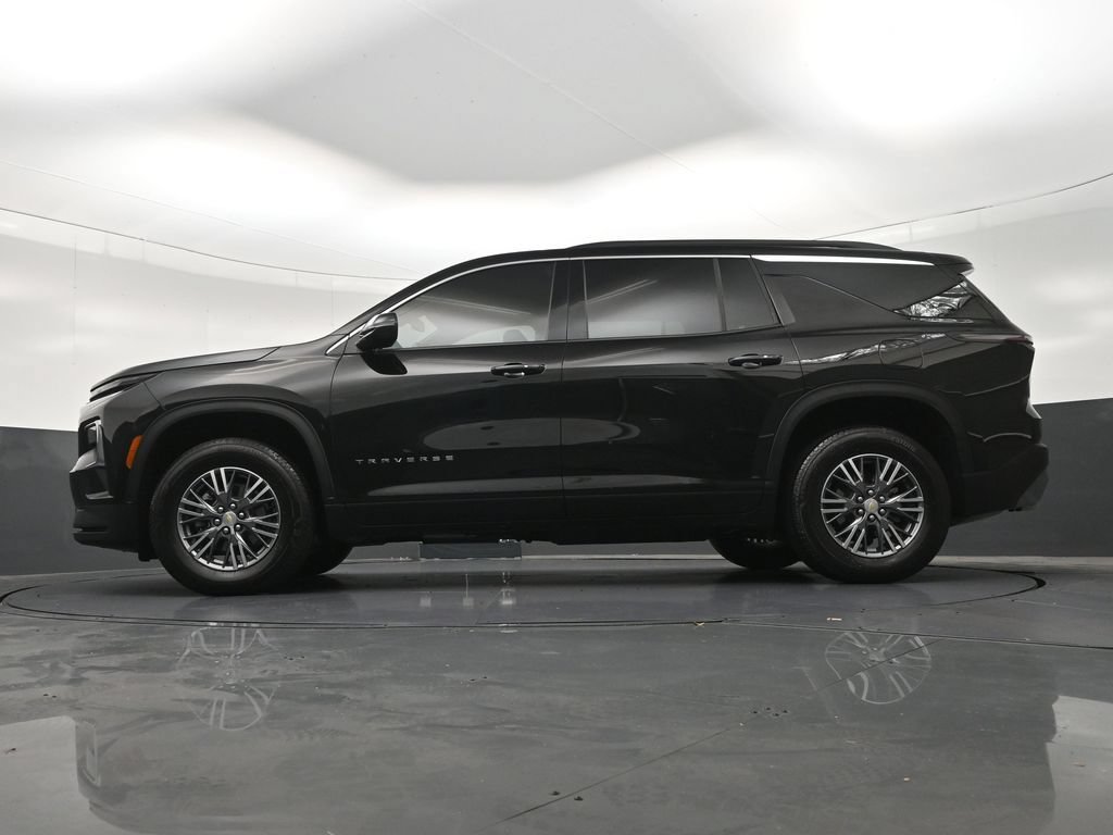 Used 2026 Chevrolet Traverse LT FWD image 30