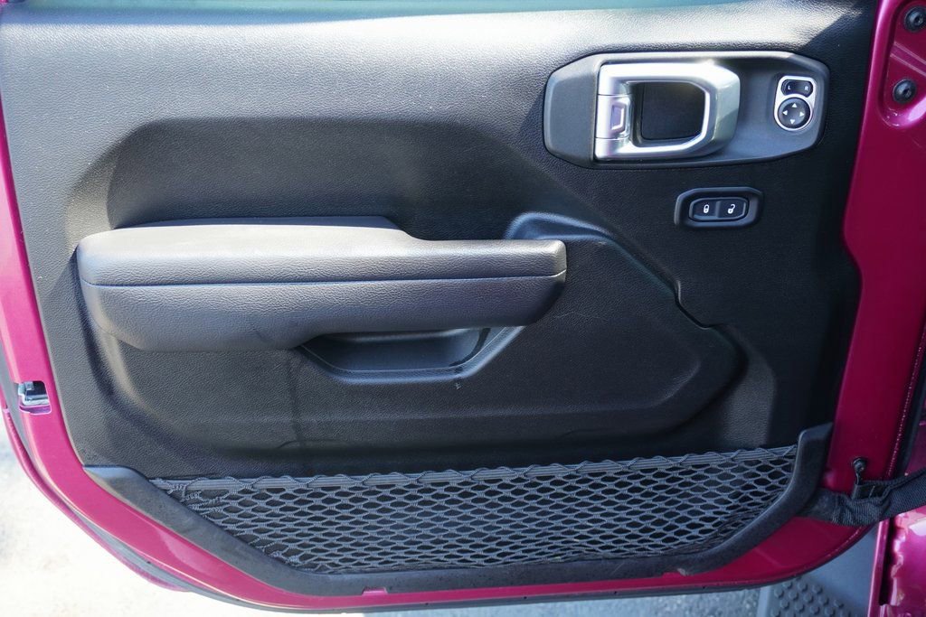 Used 2022 Jeep Wrangler Unlimited Rubicon w/ LED Lighting Group image 10