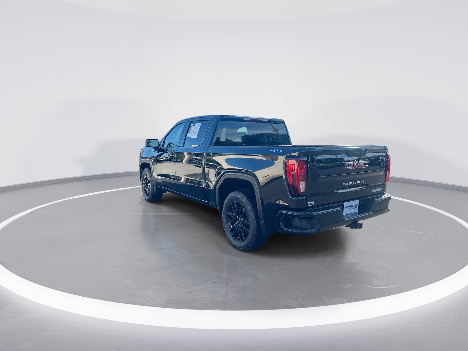 Used 2024 GMC Sierra 1500 Elevation AWD/4WD image 7