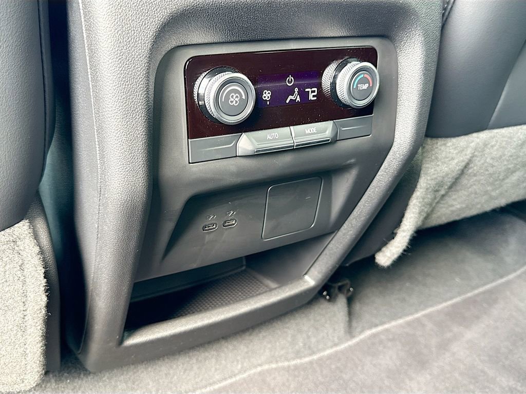 Used 2025 Buick Enclave Sport Touring image 26