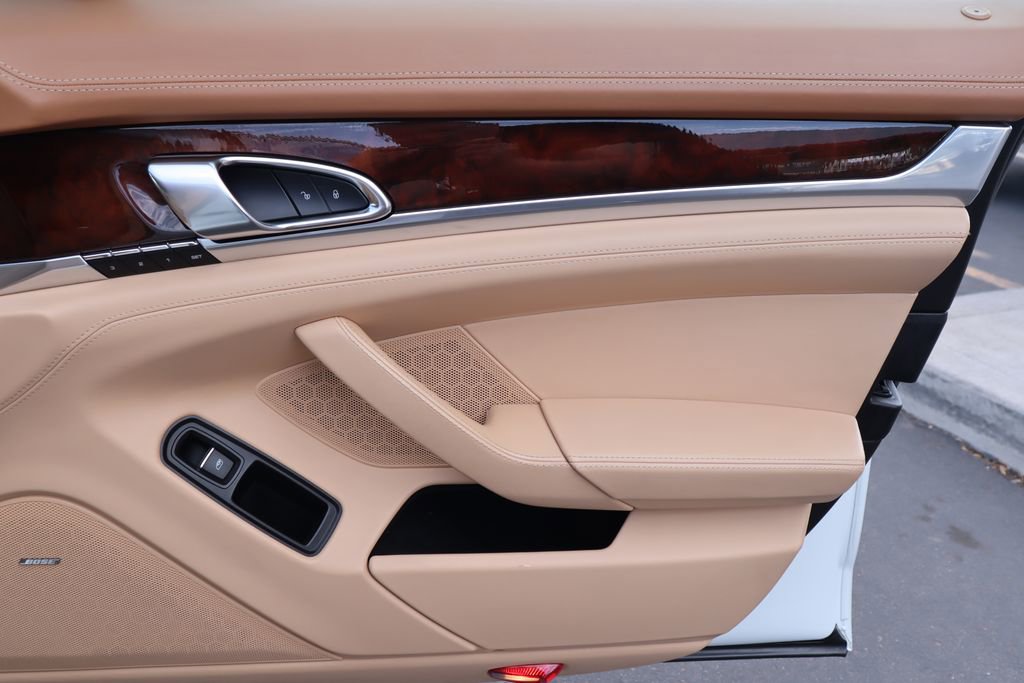 Used 2014 Porsche Panamera Turbo image 24