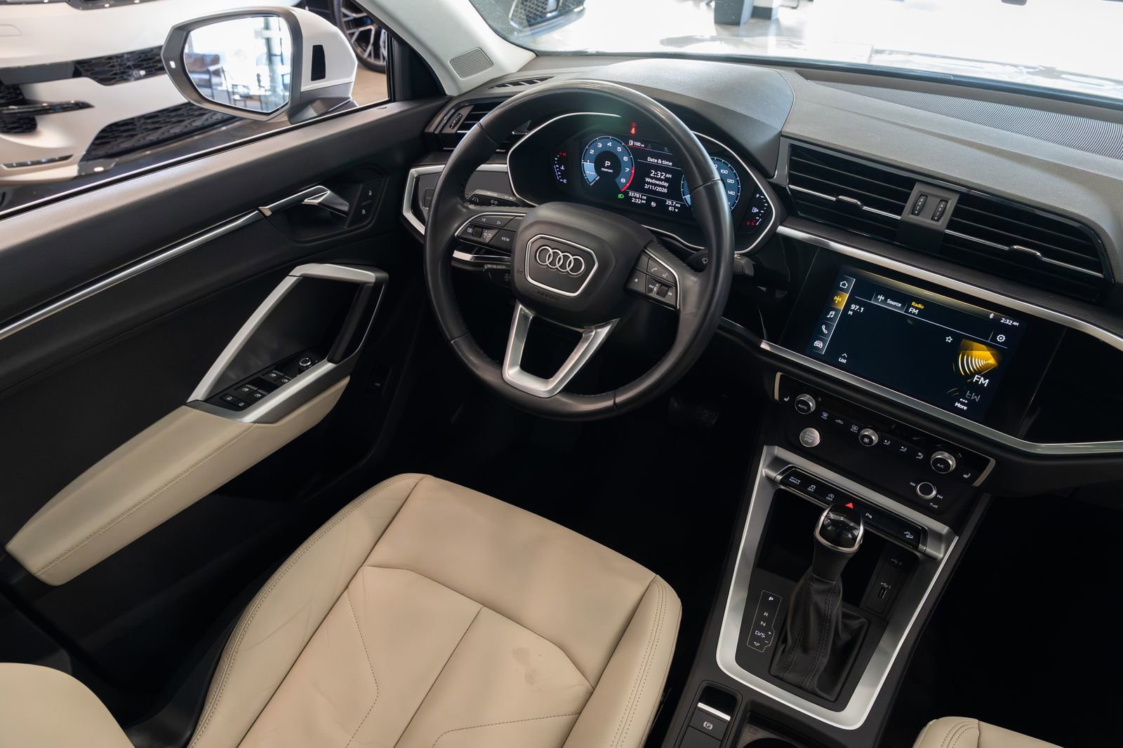 Used 2020 Audi Q3 2.0T Premium w/ Convenience Package image 10