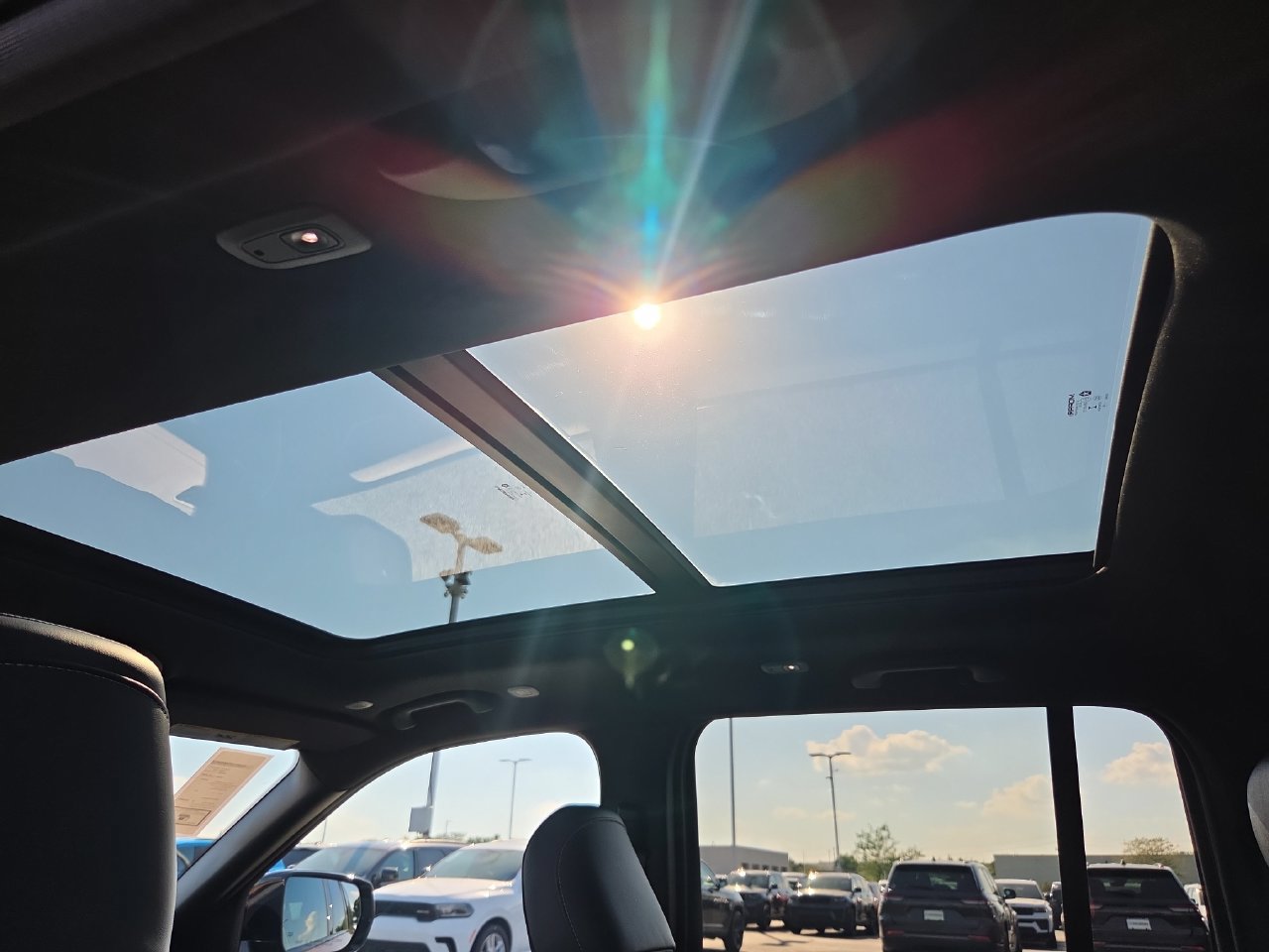 New 2027 Jeep Grand Cherokee Limited AWD/4WD image 22