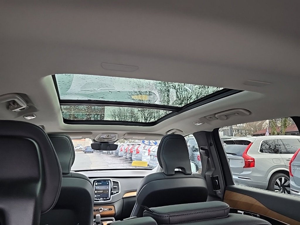 Certified 2023 Volvo XC90 B6 Plus w/ Protection Package Premier image 13