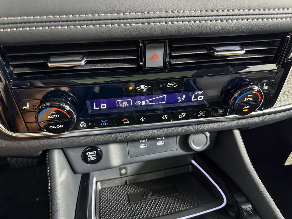 New 2026 Nissan Rogue Platinum image 15