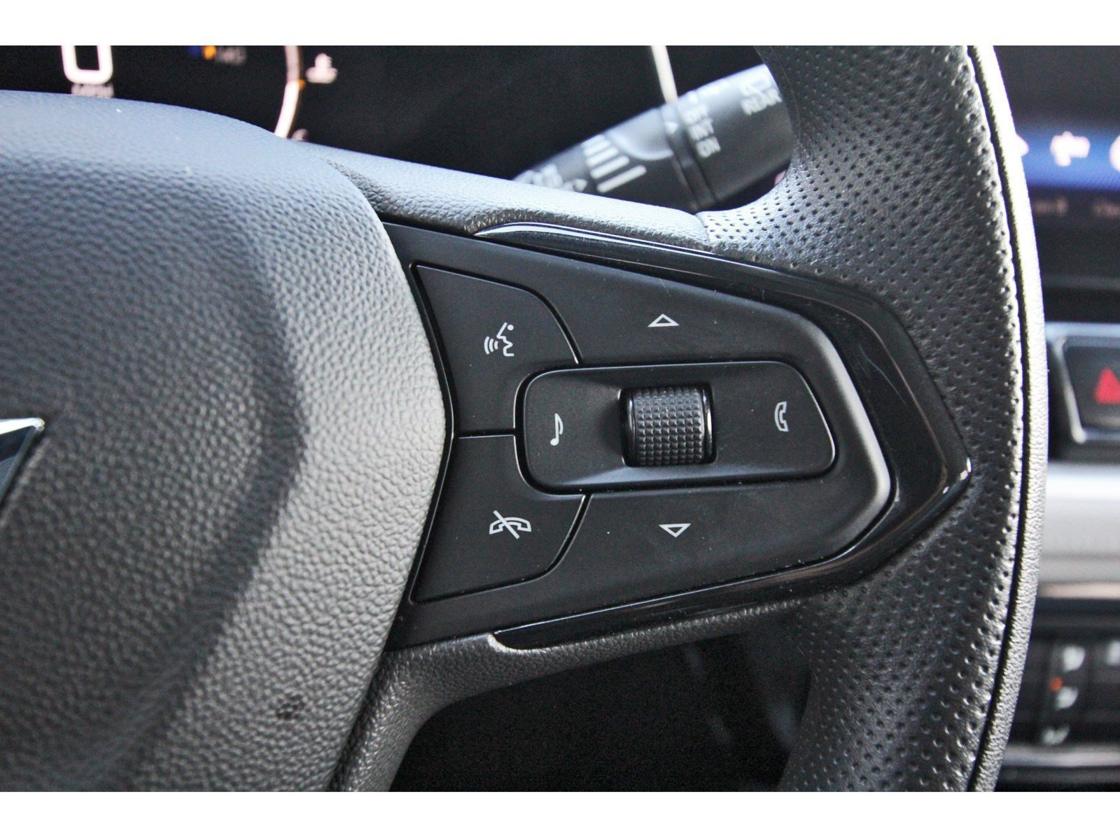 Used 2024 Chevrolet TrailBlazer LT w/ Driver Confidence Package FWD image 19
