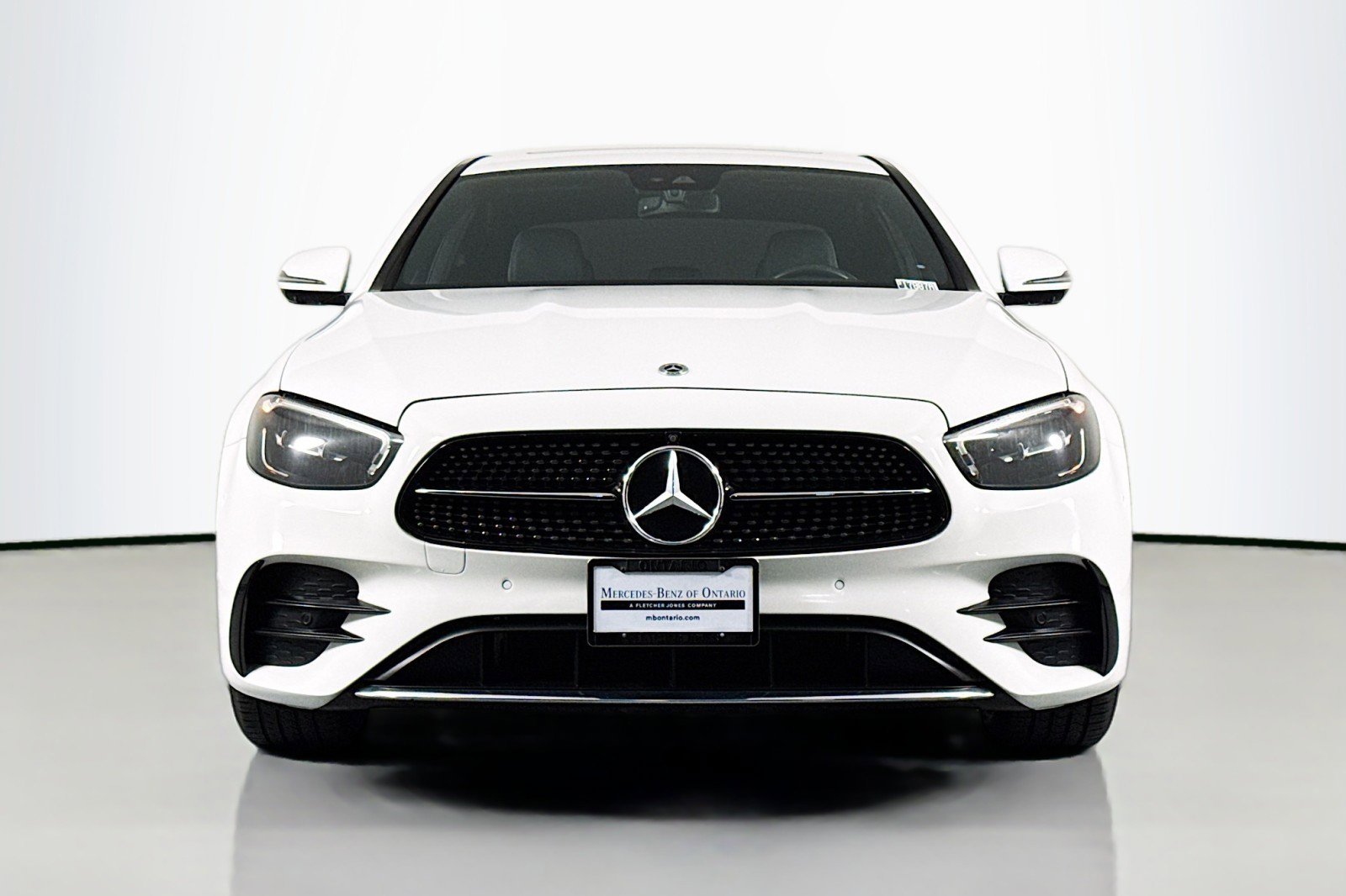 Used 2022 Mercedes-Benz E 350 Sedan image 2