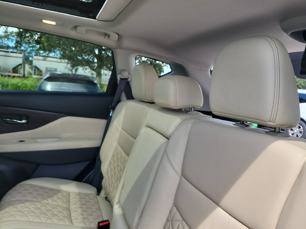 Used 2021 Nissan Murano Platinum w/ Cargo Package FWD image 24