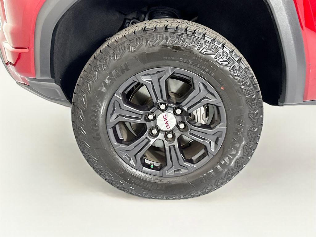 Used 2024 GMC Canyon Elevation w/ Convenience Package image 30