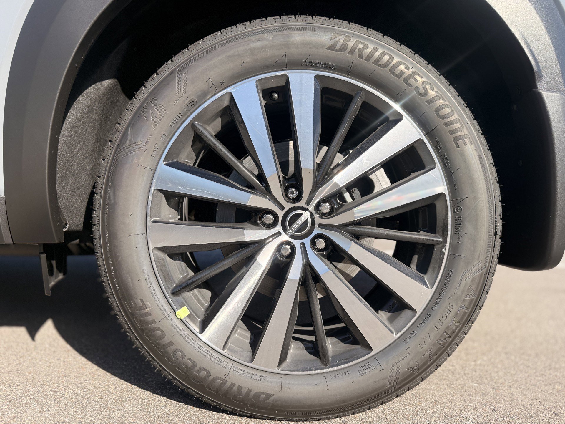 New 2025 Nissan Pathfinder Platinum image 17