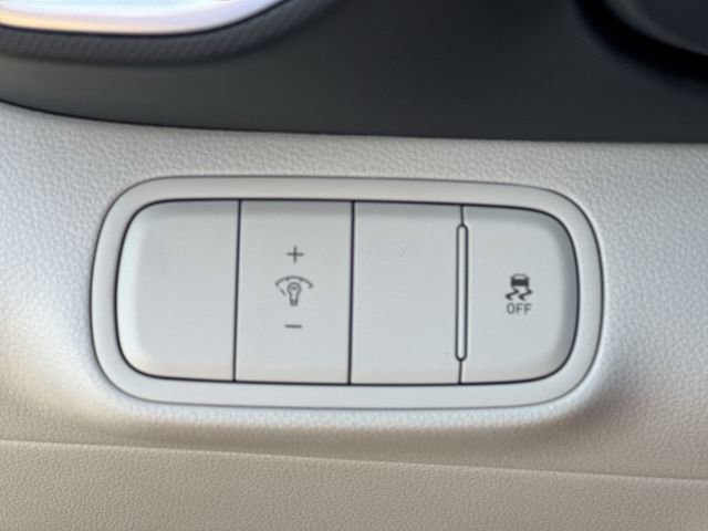 New 2026 Hyundai Venue SEL FWD image 24