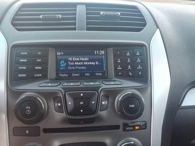 Used 2015 Ford Explorer XLT image 17