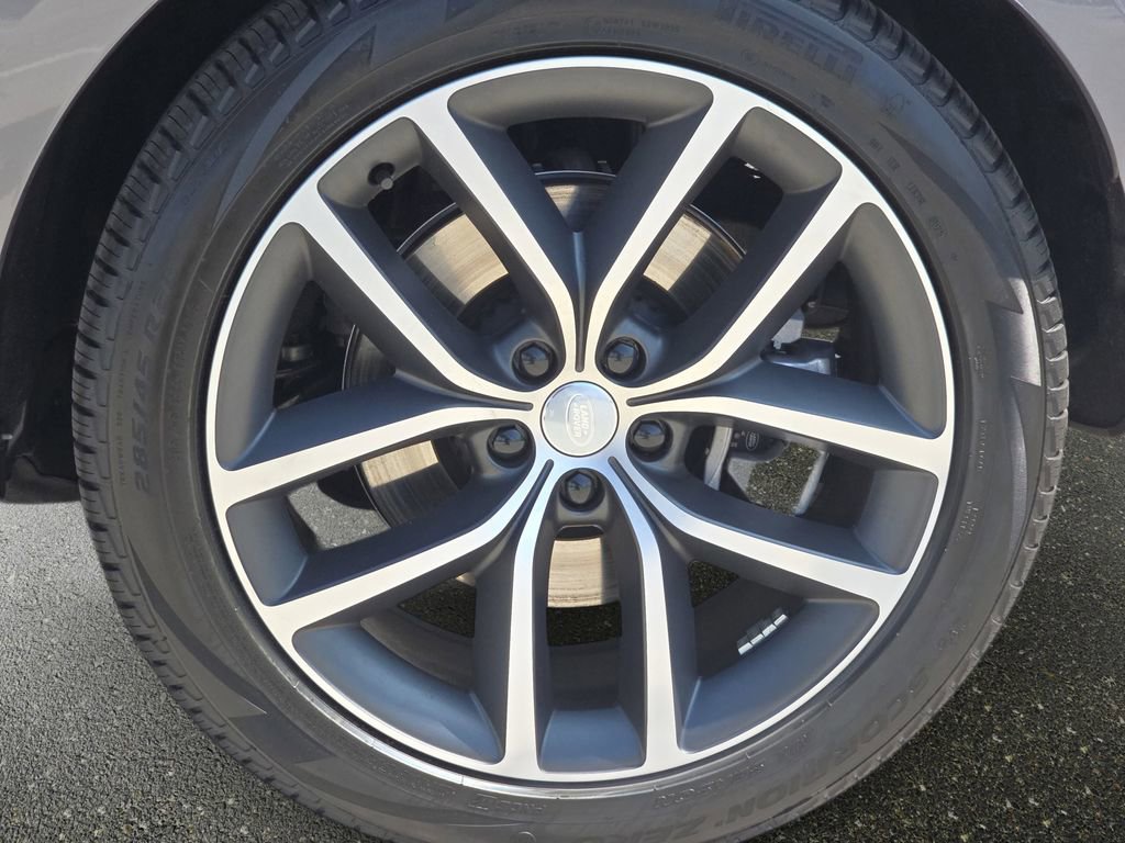 Certified 2024 Land Rover Range Rover SE AWD/4WD image 35